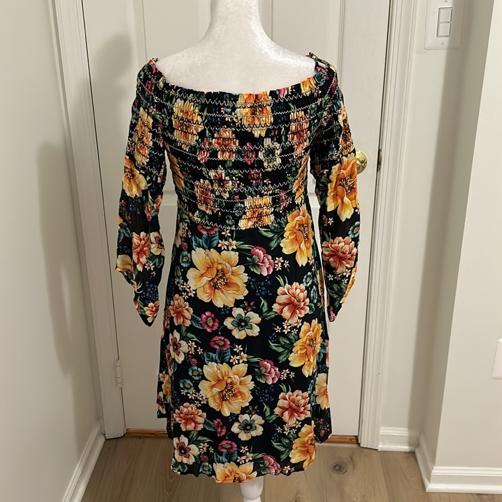 Farm Rio x Anthropologie Sasha Off-Shoulder Flroal Smocked Dress New Size Small - Picture 9 of 13